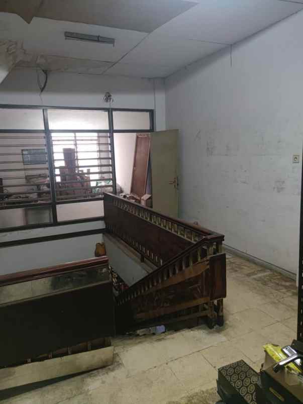 dijual ruko gudang kantor bali werti