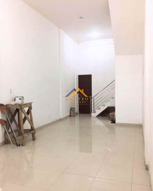 dijual ruko gudang kantor jalan danau jempang daerah