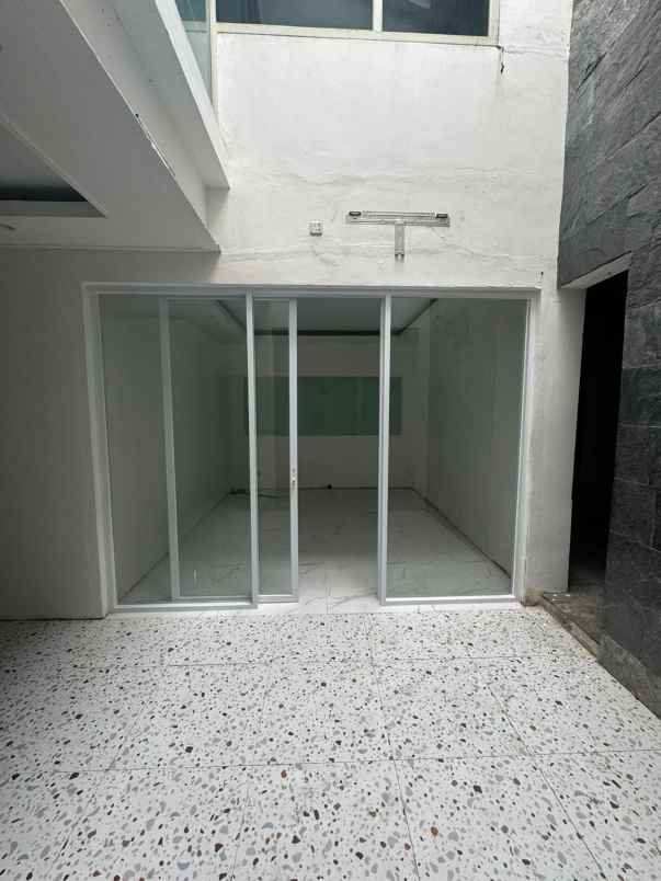 dijual ruko gudang kantor kebayoran baru