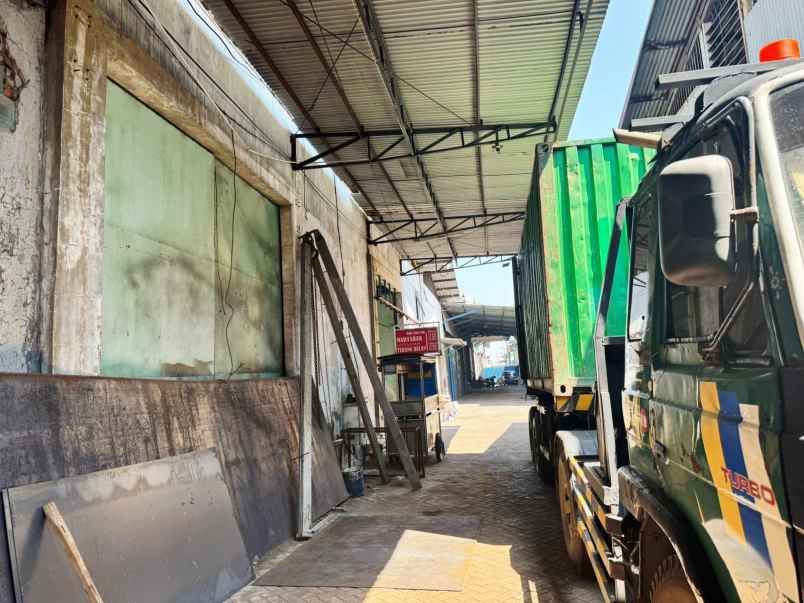 dijual ruko gudang kantor letjend suprapto wadung