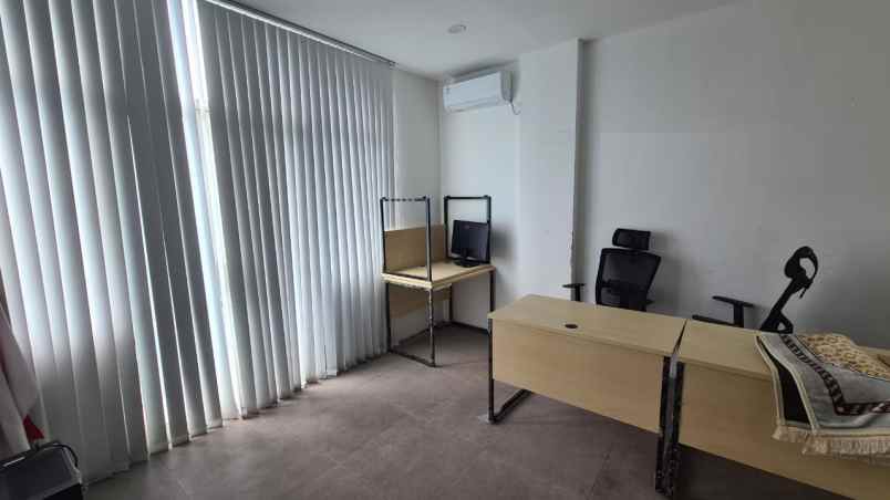 dijual ruko gudang kantor senayan