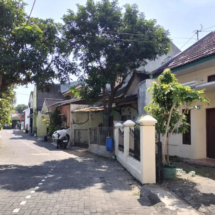 dijual rumah 1 km ke pamella 7