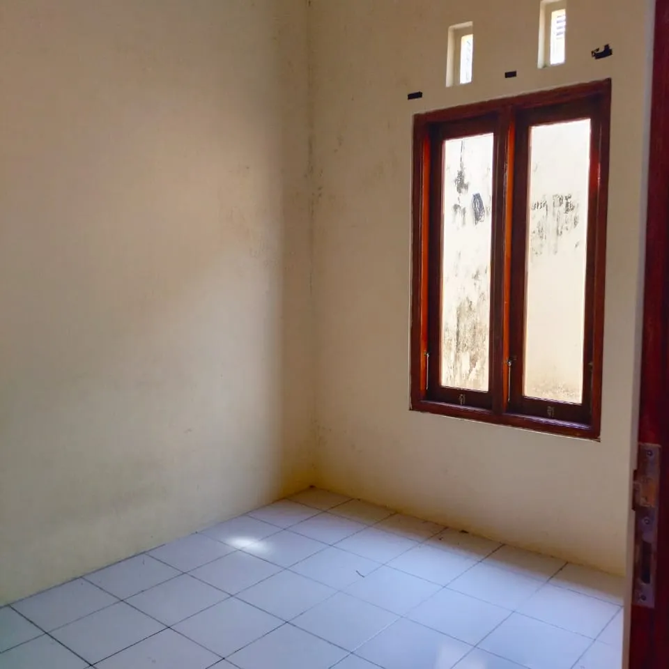 dijual rumah 1 km ke pamella 7