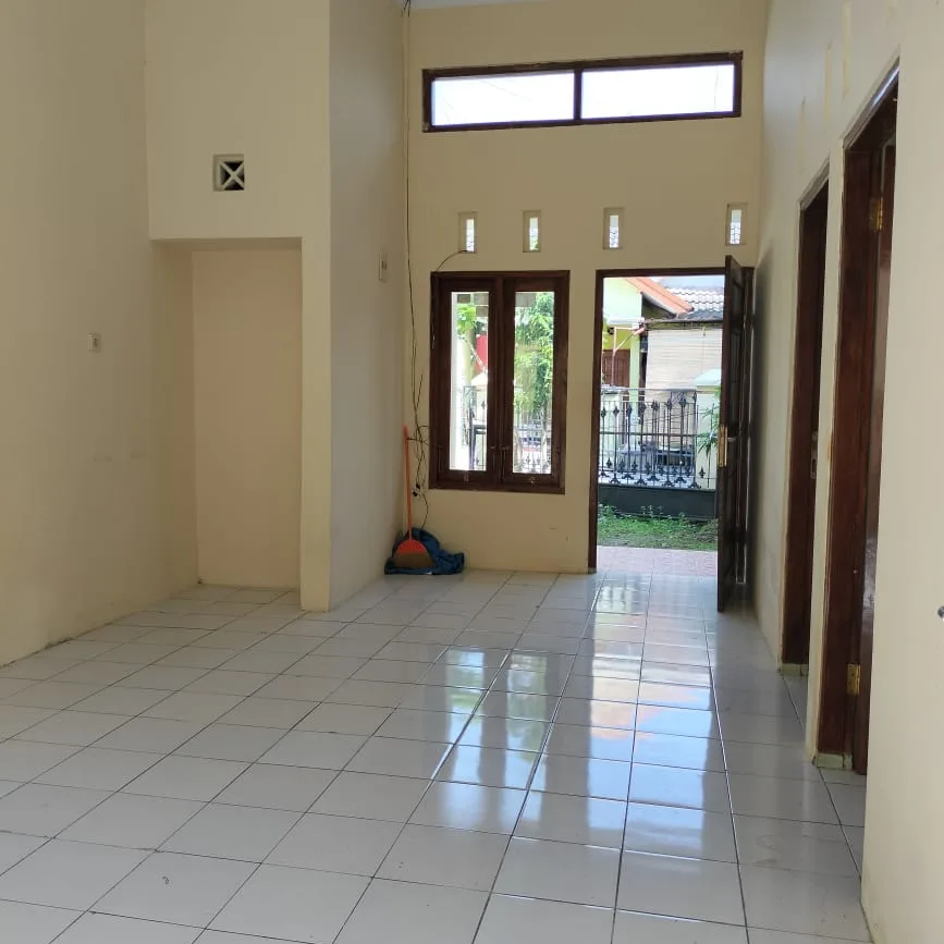 dijual rumah 1 km ke pamella 7