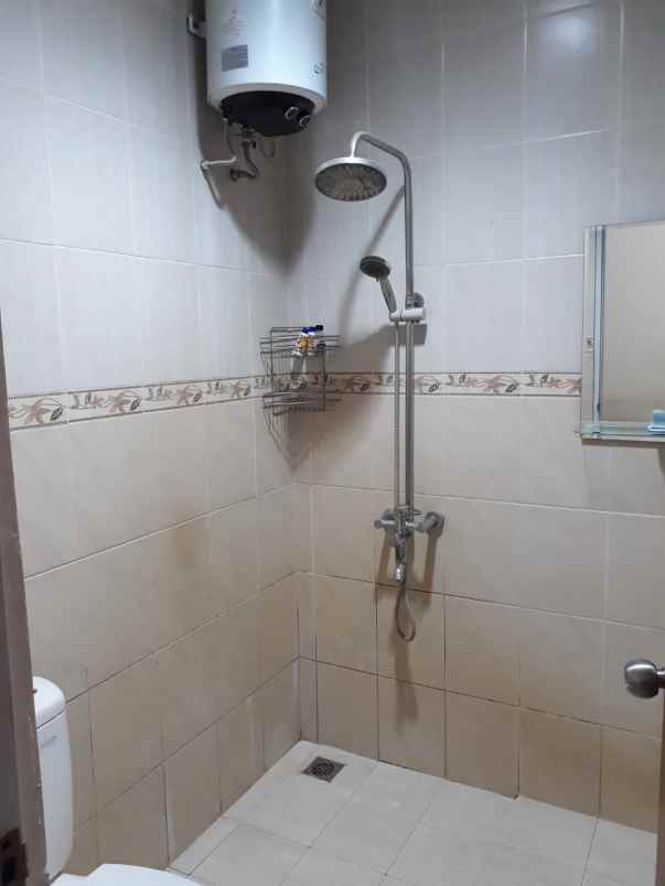 dijual rumah antapani