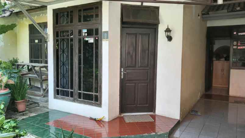 dijual rumah antapani