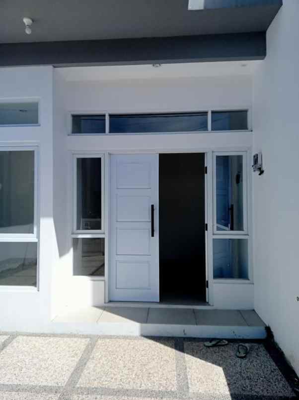 dijual rumah arcamanik cisaranten bandung