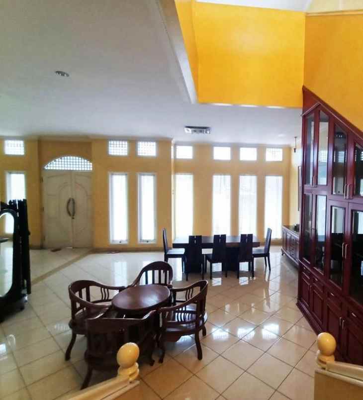 dijual rumah awiligar cigadung