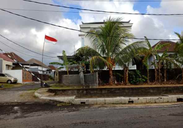 dijual rumah bali