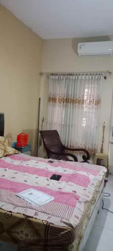 dijual rumah balongsari tama