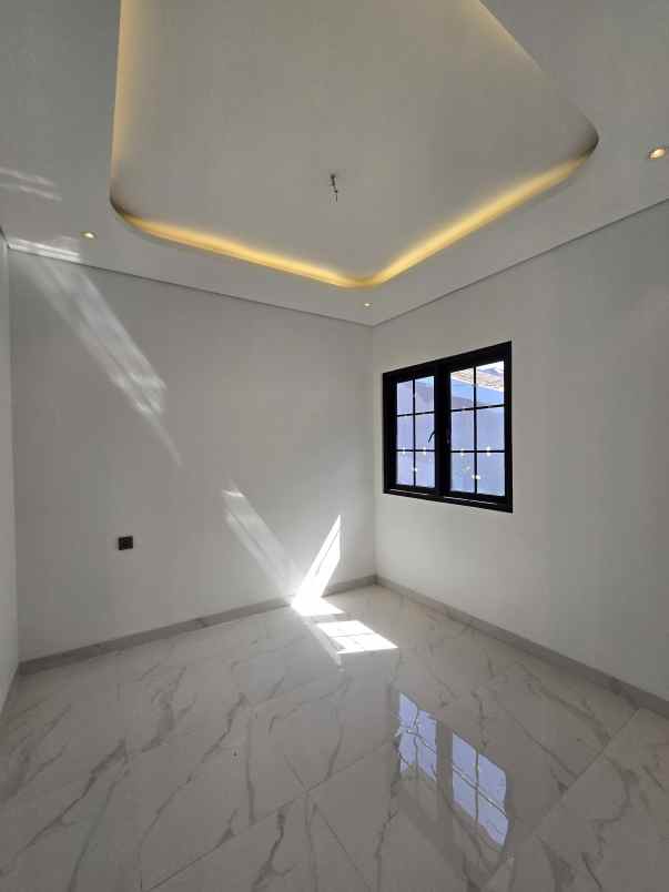 dijual rumah baru dalam komplek tahap finishing