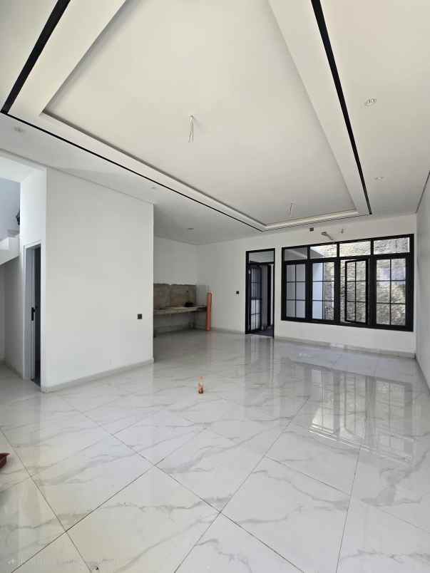 dijual rumah baru dalam komplek tahap finishing