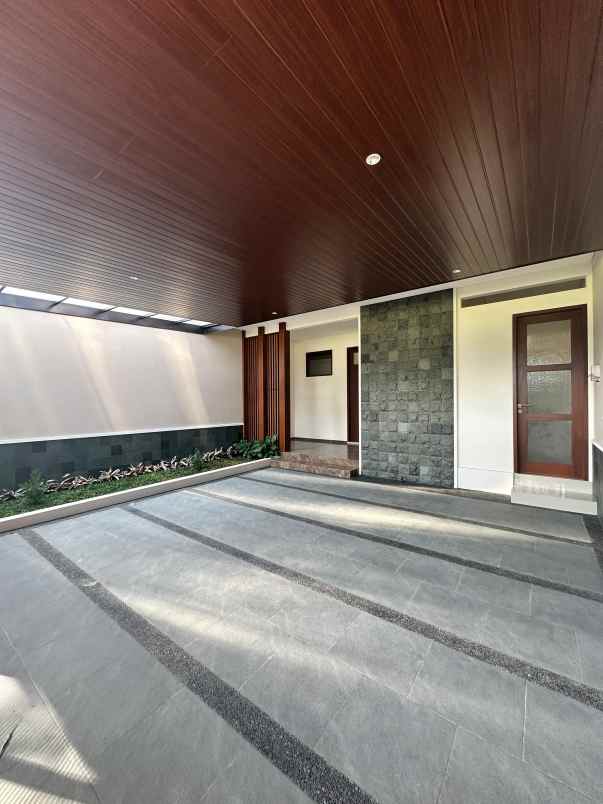 dijual rumah baru lokasi araya golf malang