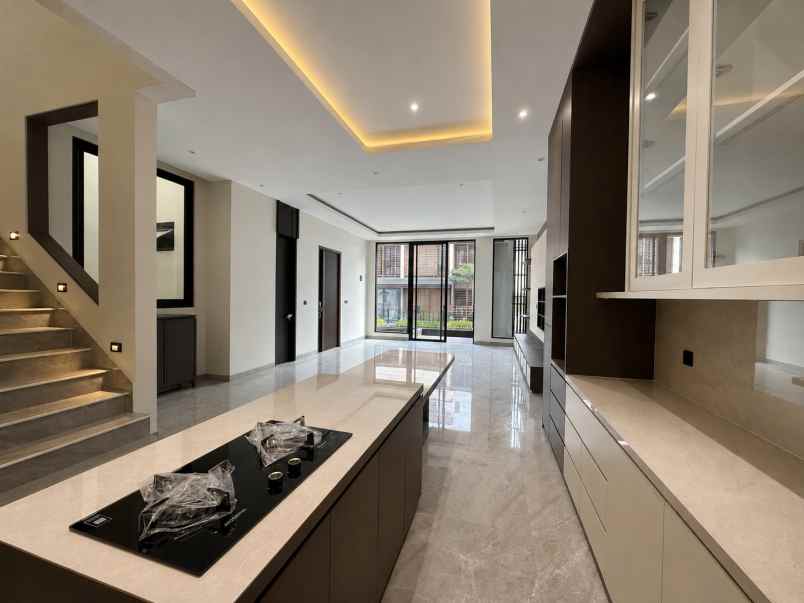 dijual rumah baru mewah di permata buana