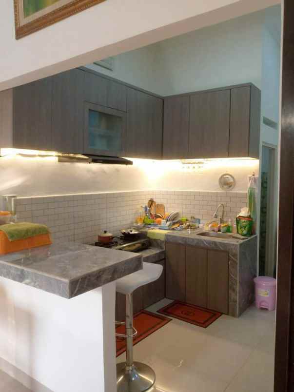 dijual rumah bedahan sawangan depok