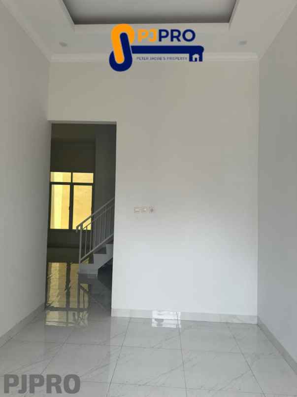 dijual rumah boulevard hijau