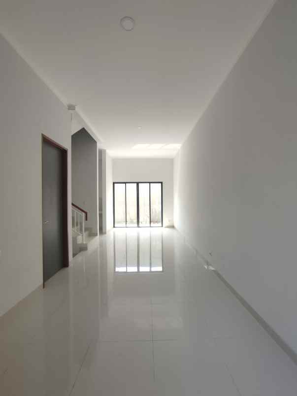 dijual rumah buahbatu