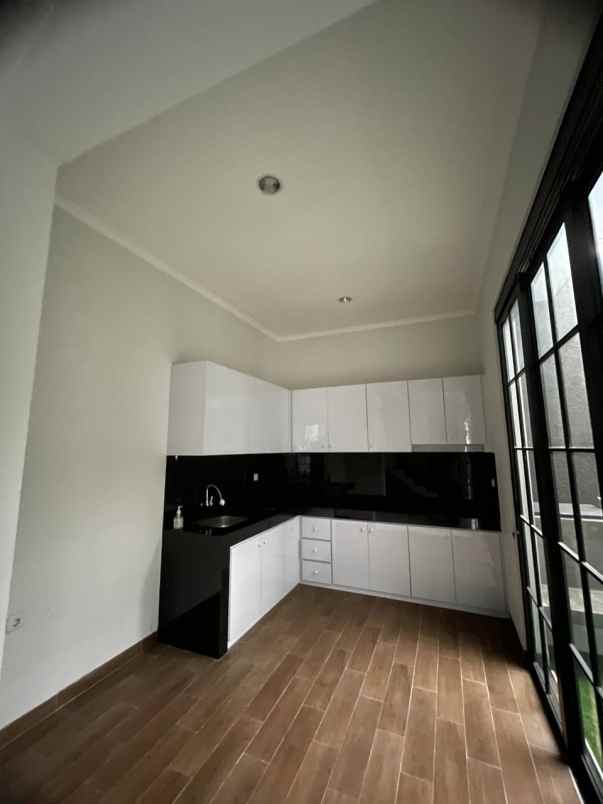 dijual rumah buahbatu