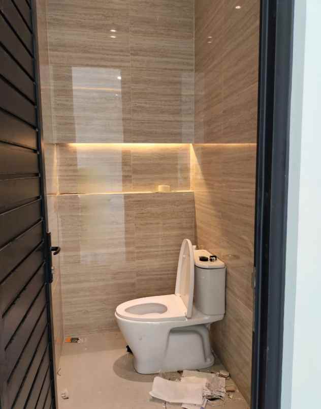 dijual rumah candi sambisari