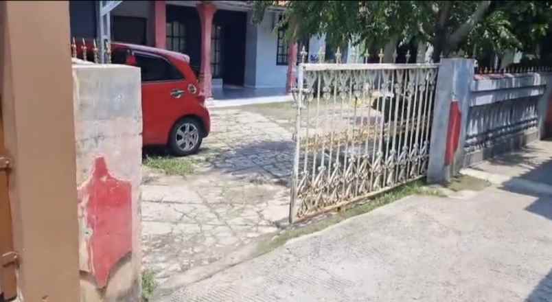 dijual rumah cantik dalam komplek di cimanggis depok