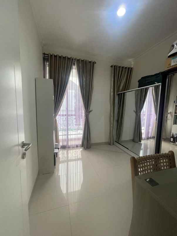 dijual rumah cantik dan siap huni di citragran cibubur