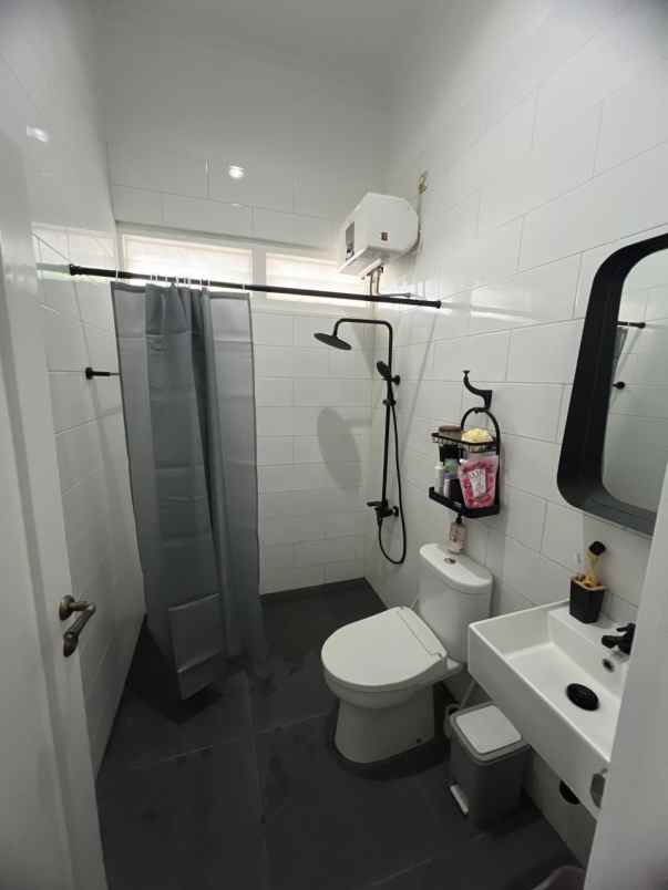dijual rumah cantik di tebet jakarta selatan