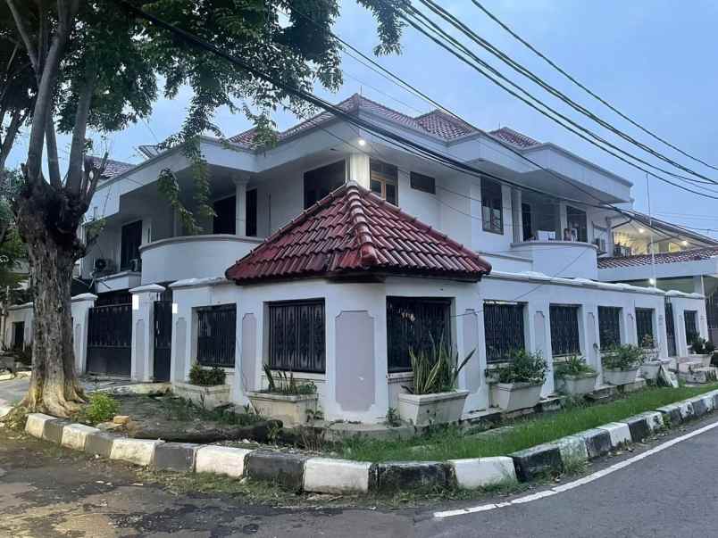 dijual rumah cempaka putih tengah