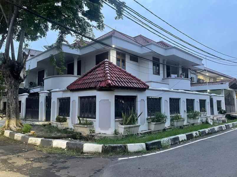 dijual rumah cempaka putih tengah