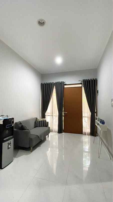 dijual rumah cherryfield cluster crista