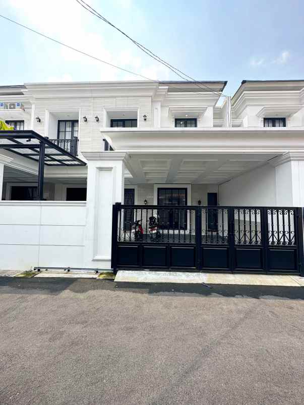 dijual rumah cibubur