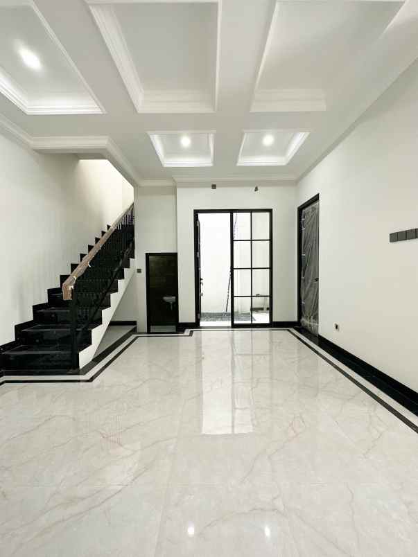 dijual rumah cibubur