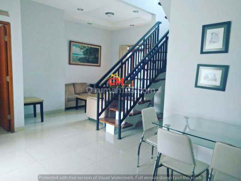 dijual rumah cigadung