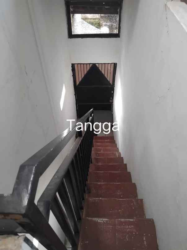 dijual rumah cihideung ilir