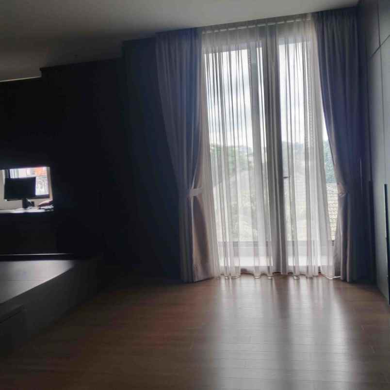 dijual rumah cilandak timur pasar