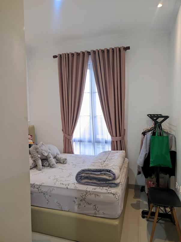 dijual rumah cimanggis depok