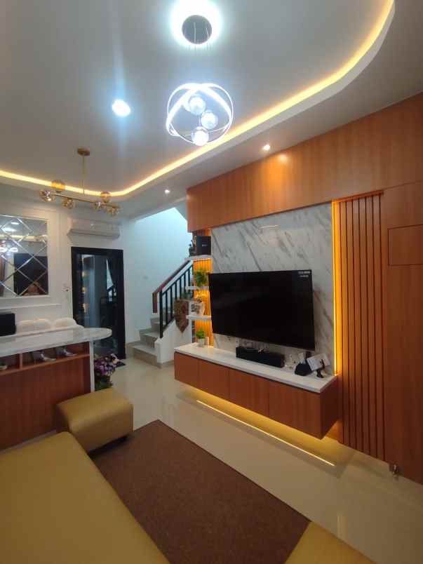 dijual rumah cimanggis depok