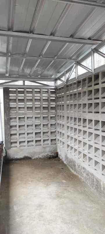 dijual rumah cipedes tengah