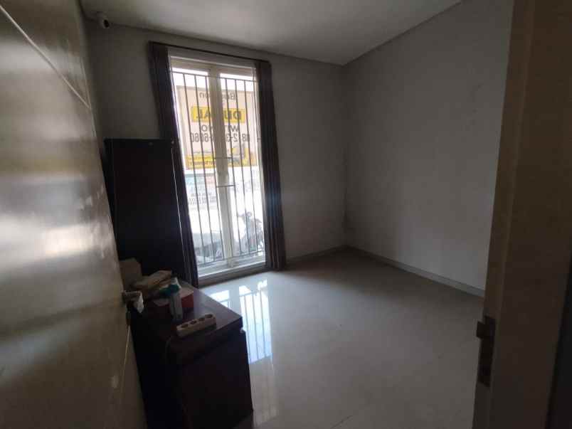 dijual rumah citraland greenlake