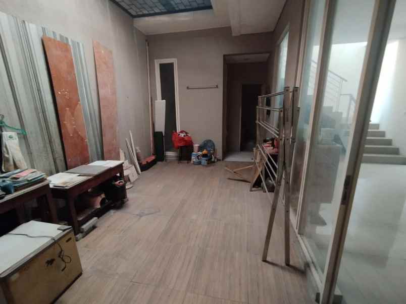 dijual rumah citraland greenlake