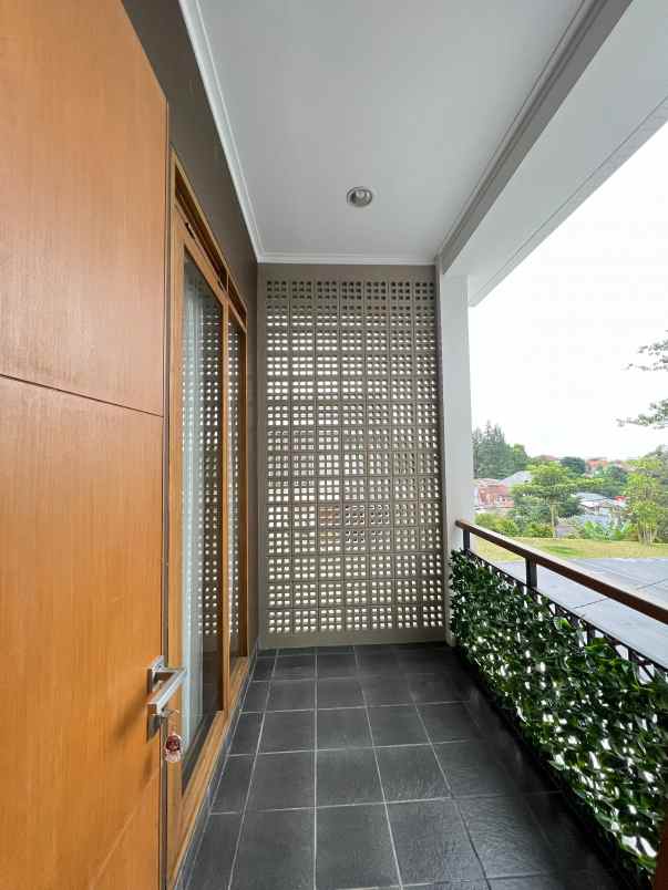 dijual rumah ciwaruga