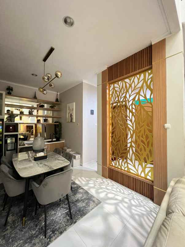 dijual rumah ciwaruga