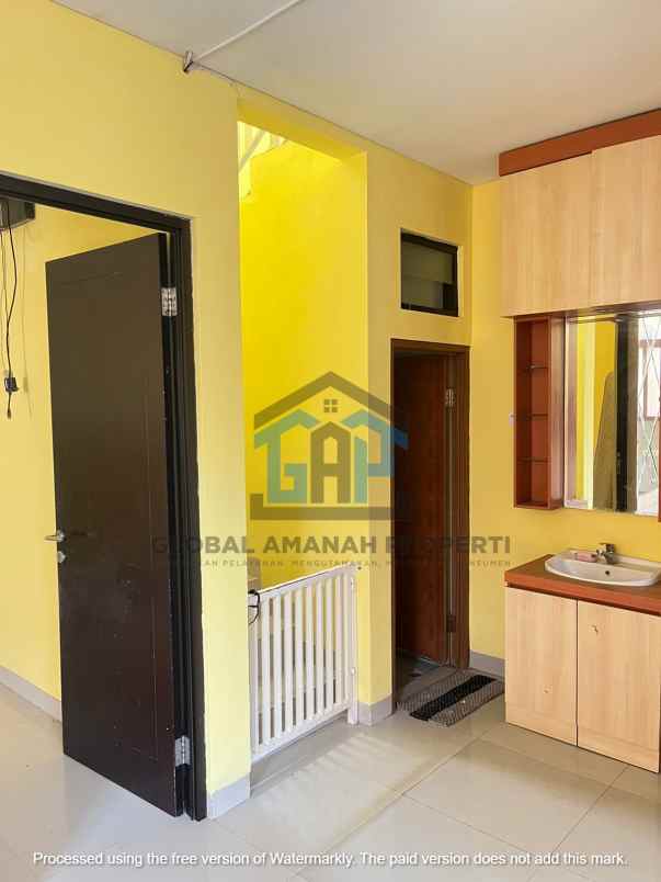 dijual rumah ciwaruga