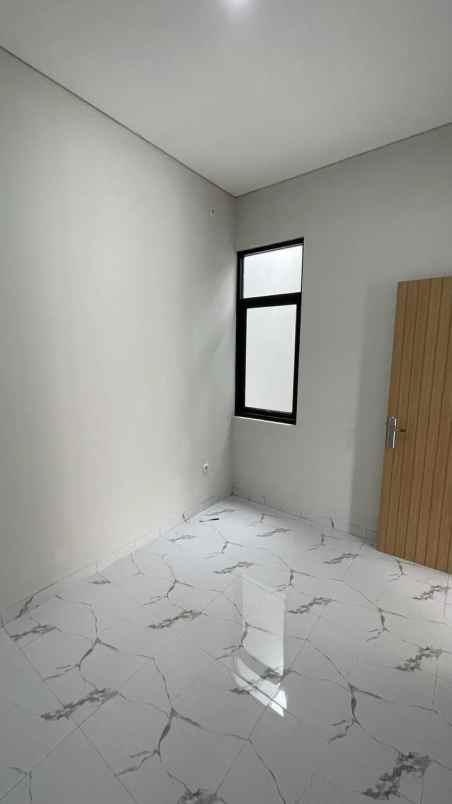 dijual rumah ciwastra