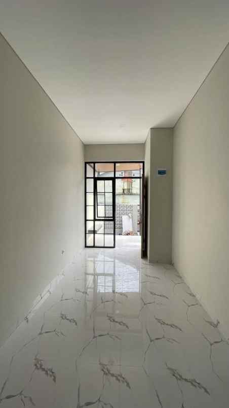 dijual rumah ciwastra