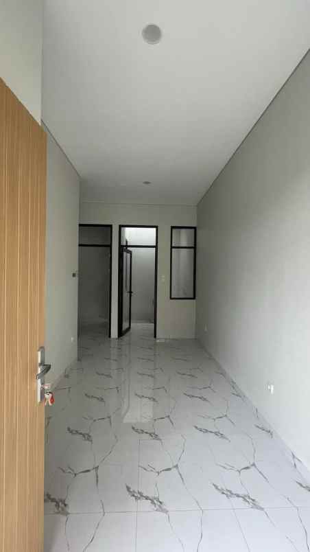 dijual rumah ciwastra