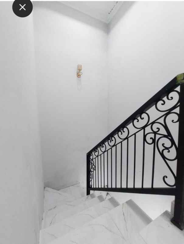 dijual rumah classic modern minimalis di beji depok