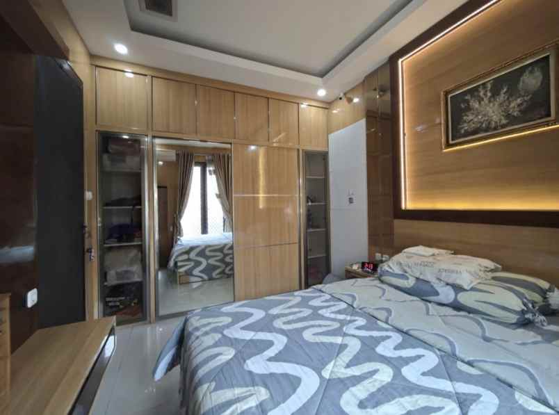 dijual rumah cluster asia tropis