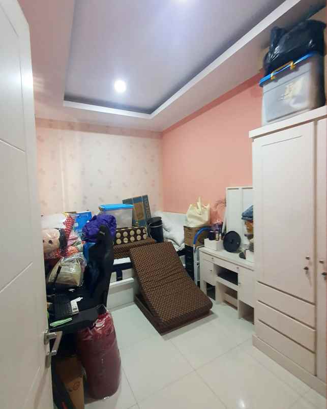 dijual rumah cluster atlanta village