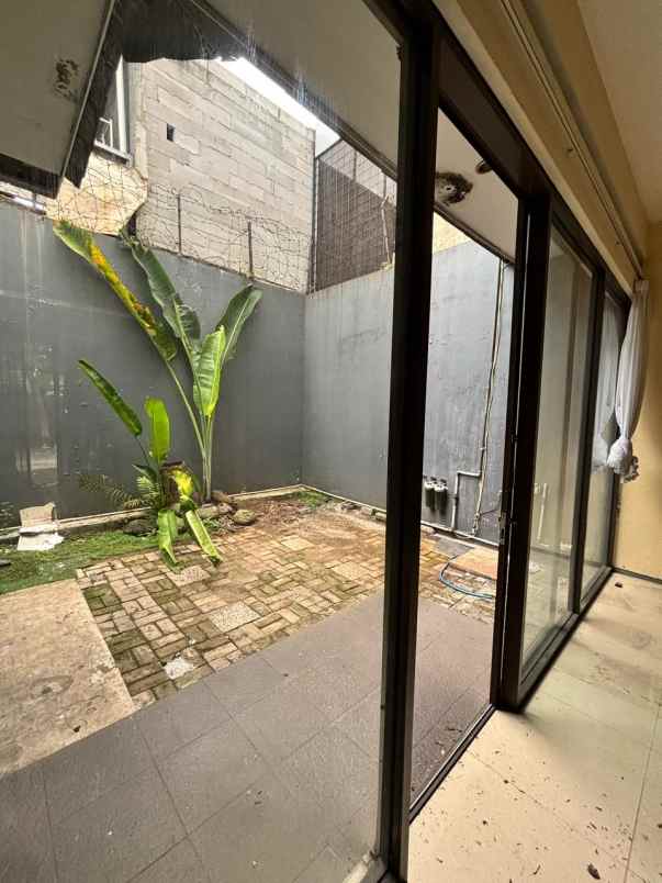 dijual rumah cluster golden park 1