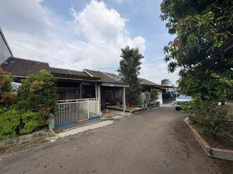 dijual rumah cluster griya sawangan asri